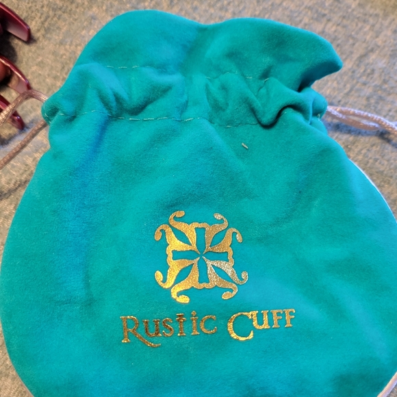 Rustic Cuff bracelet - Picture 3 of 3